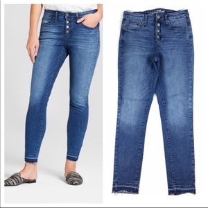 Button-fly, Raw Hem Skinny Jeans | Size 4